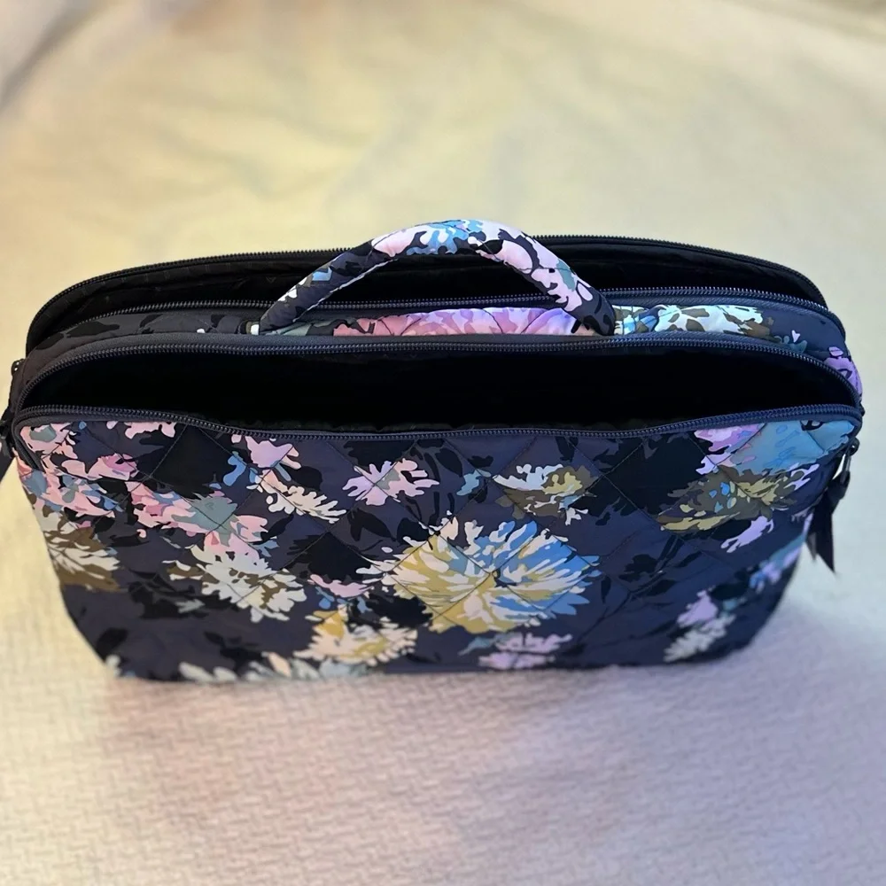 Vera Bradley Chrysanthemum Crush Shoulder Crossbody Laptop Case NWT
